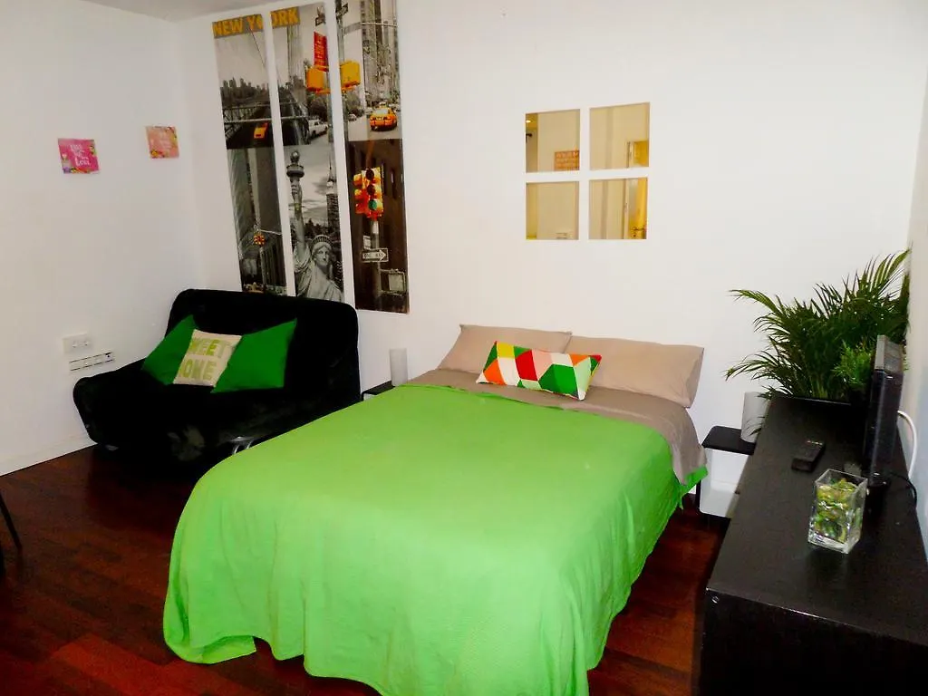 Enjoy Apart Centro Y Playa Victoria Malaga 0*,  Spain